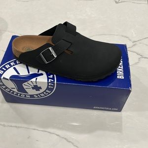 Brand new Boston with box